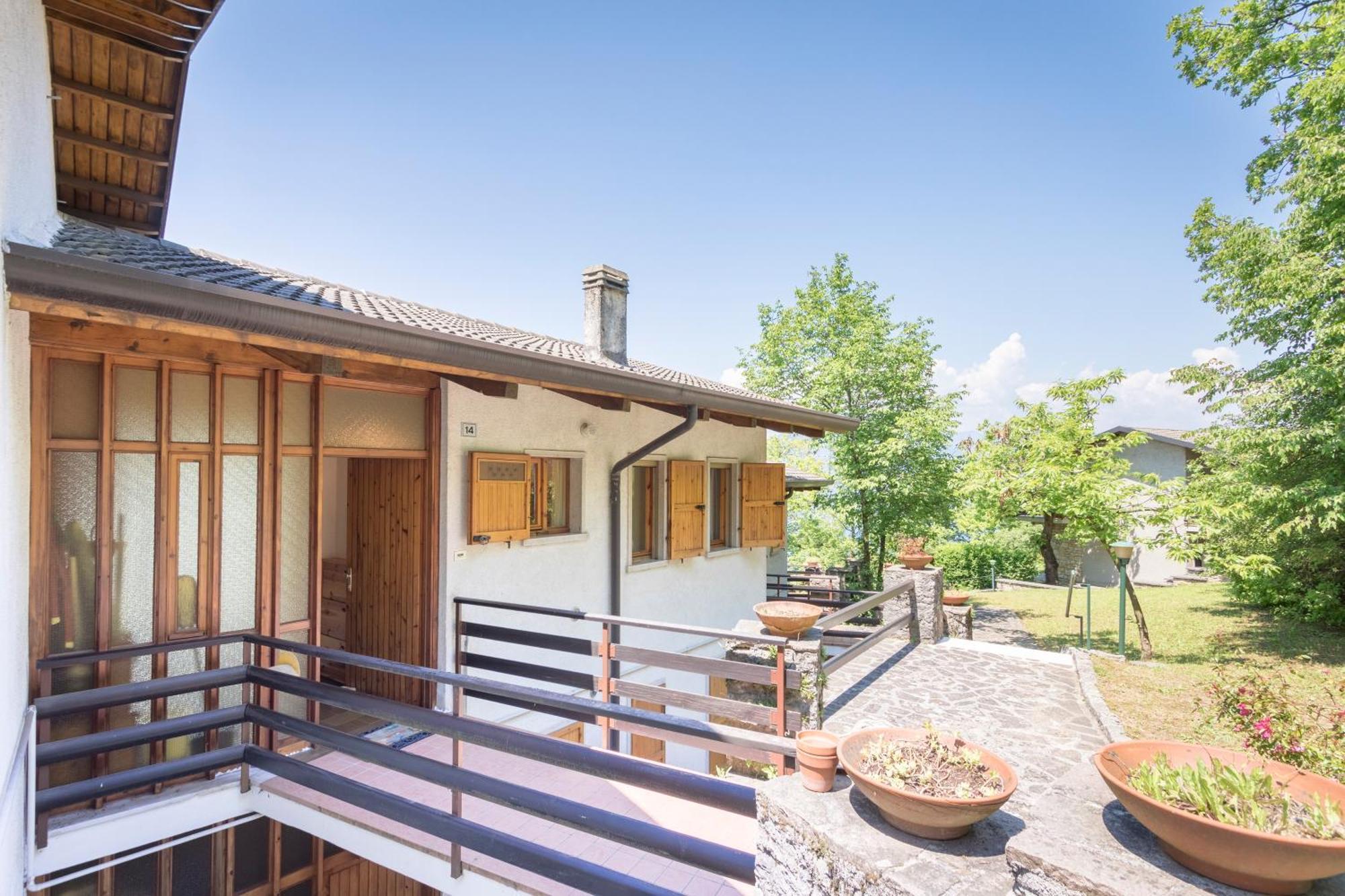 דירות סן זנו די מונטניה Casa Bella Vista Mit Balkon מראה חיצוני תמונה