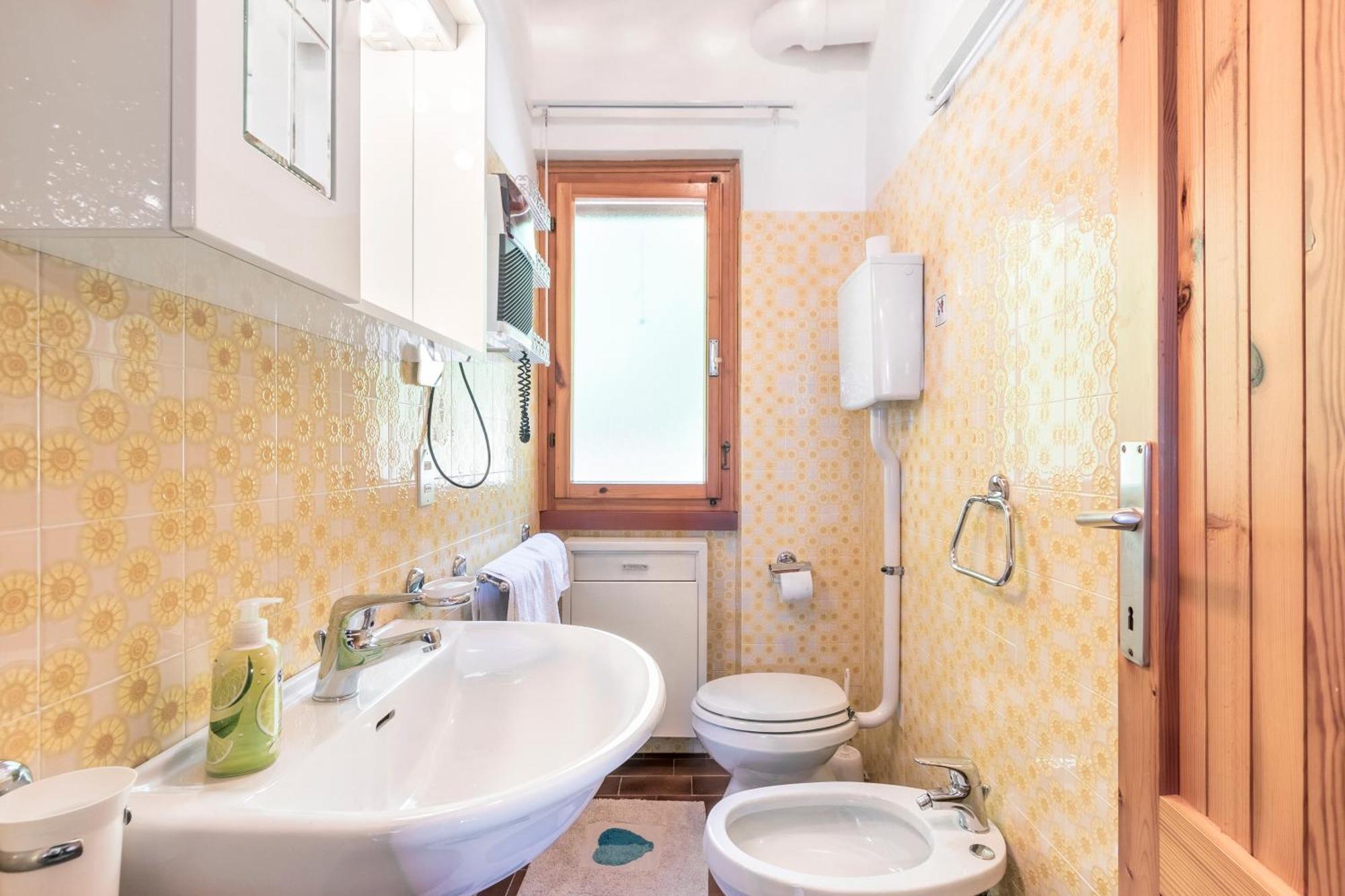דירות סן זנו די מונטניה Casa Bella Vista Mit Balkon מראה חיצוני תמונה